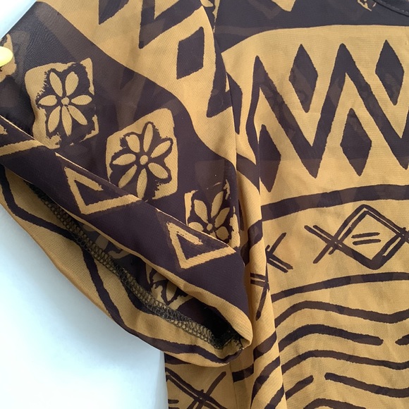 Boho Print Open Back Sheer Top - Picture 3 of 4